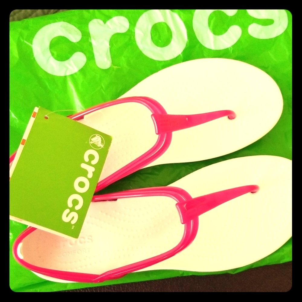Crocs Isabella t strap sandal